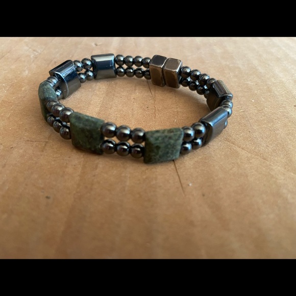 Magnetic bracelet - Picture 1 of 3